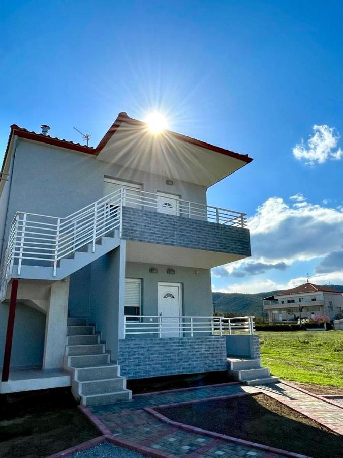 The Breeze & Sunlight Apartment Vrasna Exterior photo