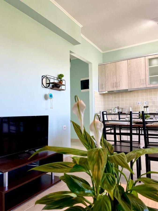 The Breeze & Sunlight Apartment Vrasna Exterior photo